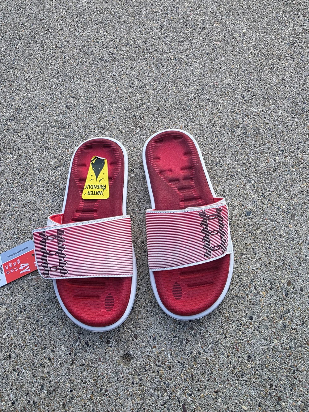 Under Armour Kids' Red Slide Sandals Comfortable Slip-On Youth Boys 4Y